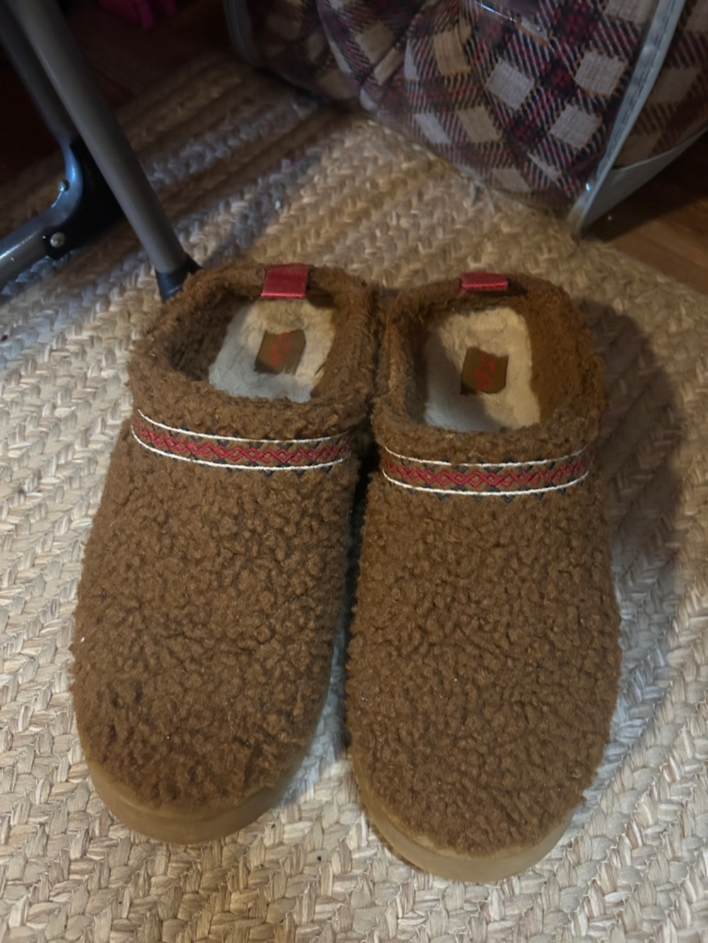 UGG Sherpa Platform Slippers - Picture 2 of 5